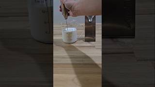 Aerolatte Handheld Milk Frother [upl. by Turpin]